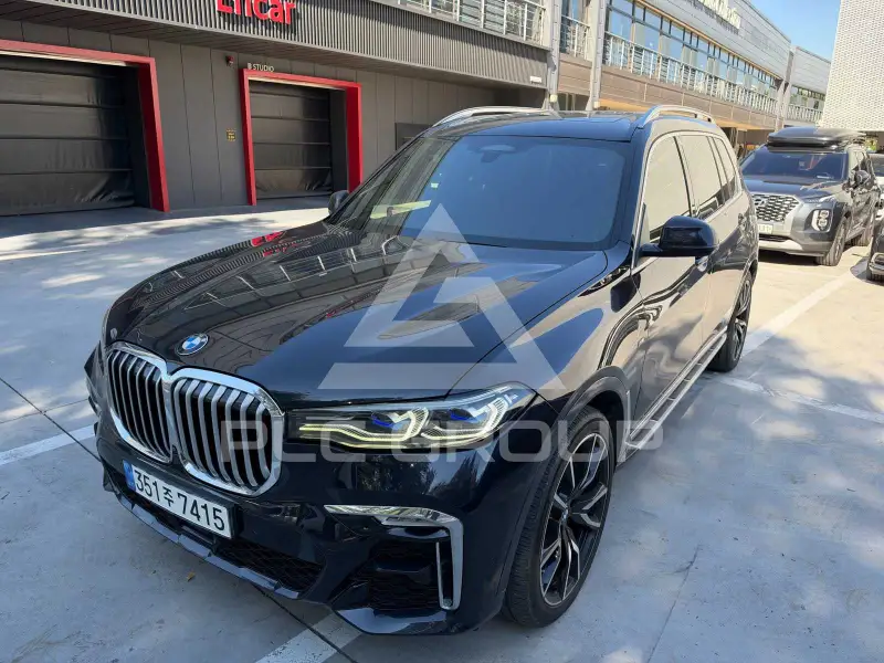 2022 BMW X7