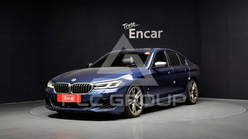 2022 BMW 550M