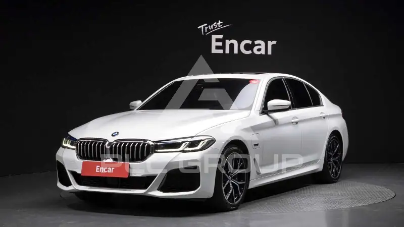 2022 BMW 530M