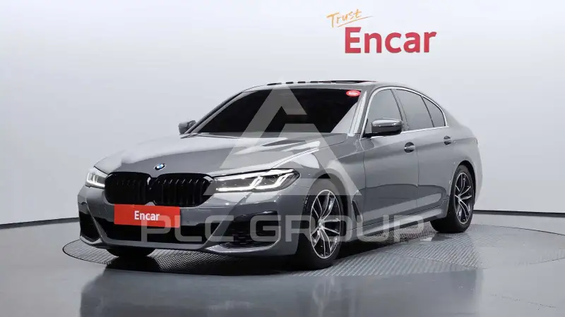 2022 BMW 520M