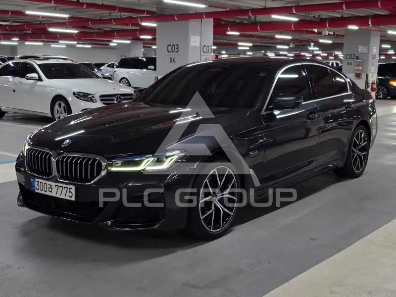 2022 BMW 530M