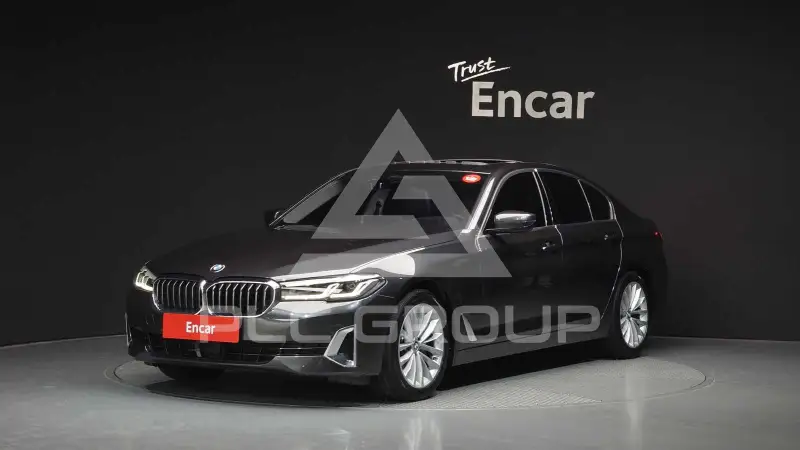 2022 BMW 523