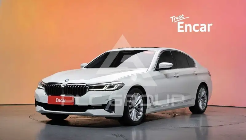 2022 BMW 530