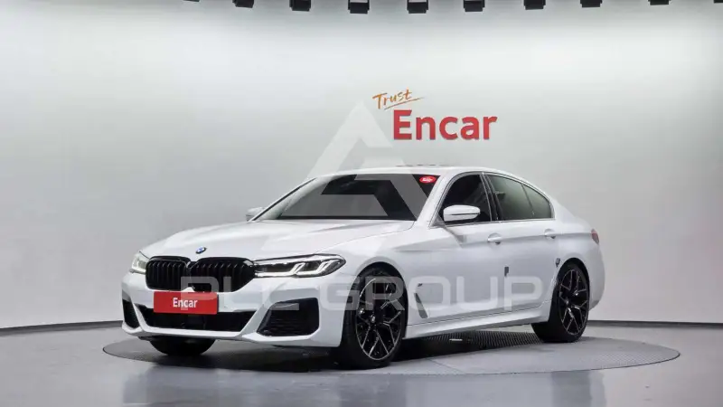 2022 BMW 523M