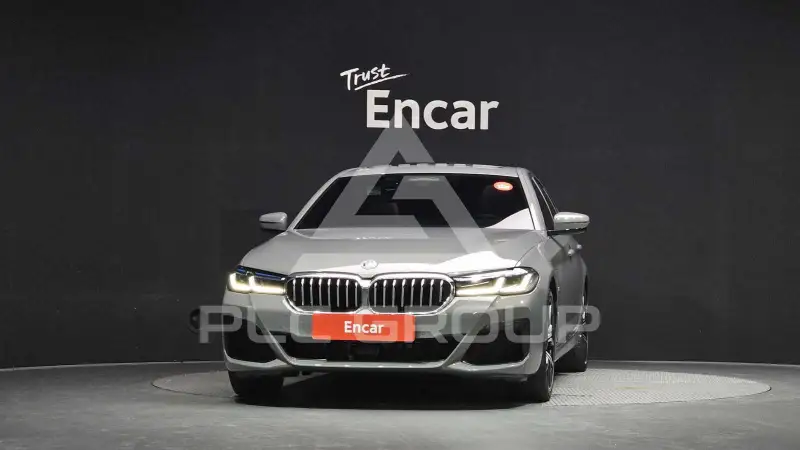 2022 BMW 530M