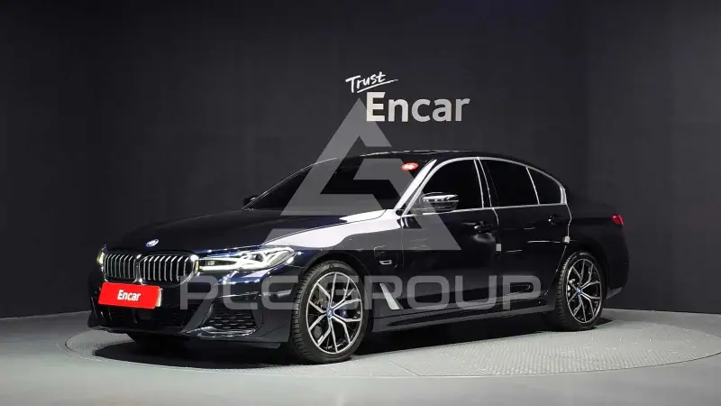 2022 BMW 530M