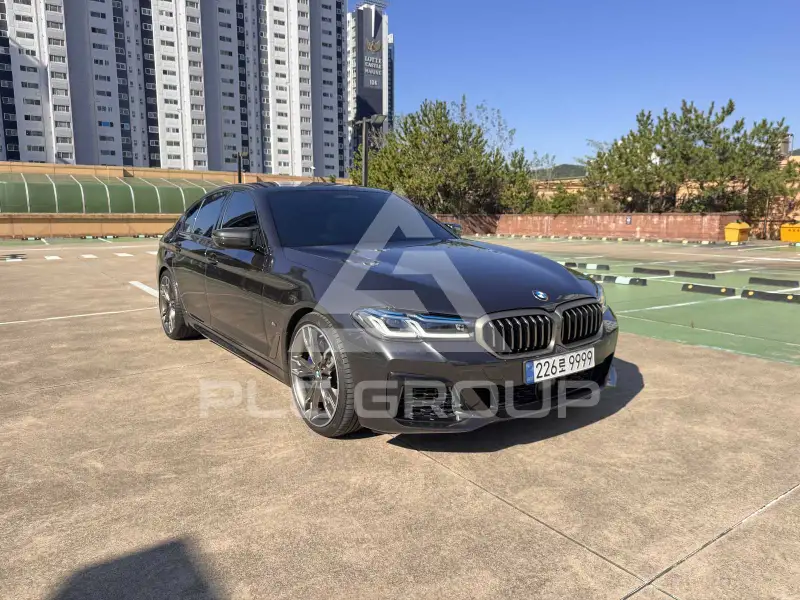 2022 BMW M550