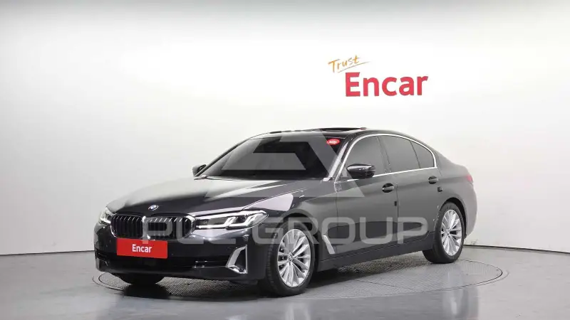 2022 BMW 530