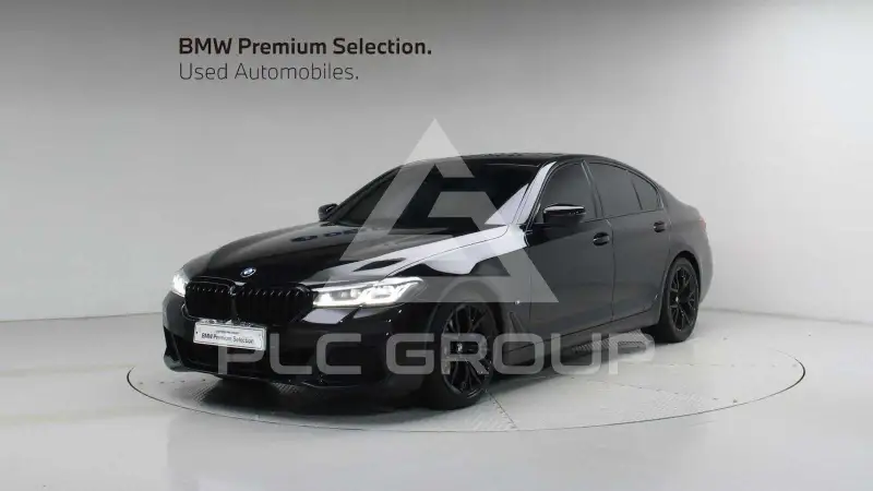 2022 BMW 520M