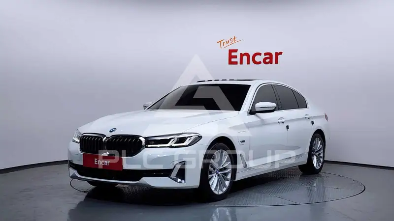 2022 BMW 530