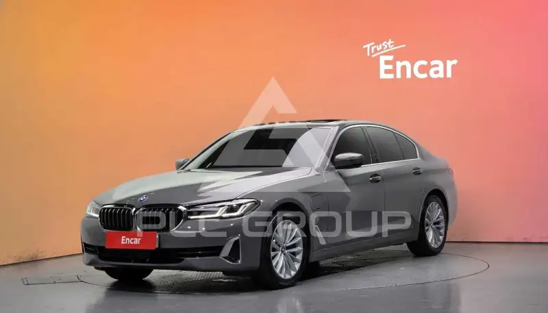 2022 BMW 530
