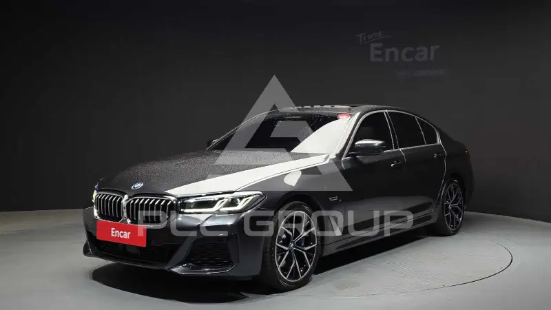 2022 BMW 530M