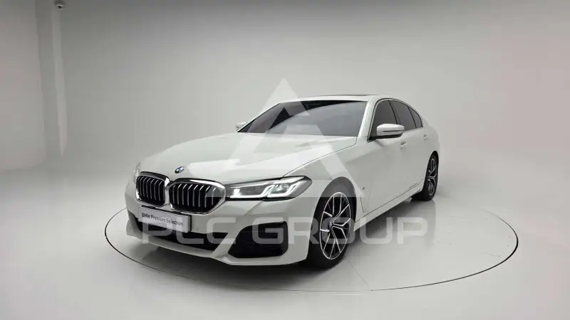 2022 BMW 530M