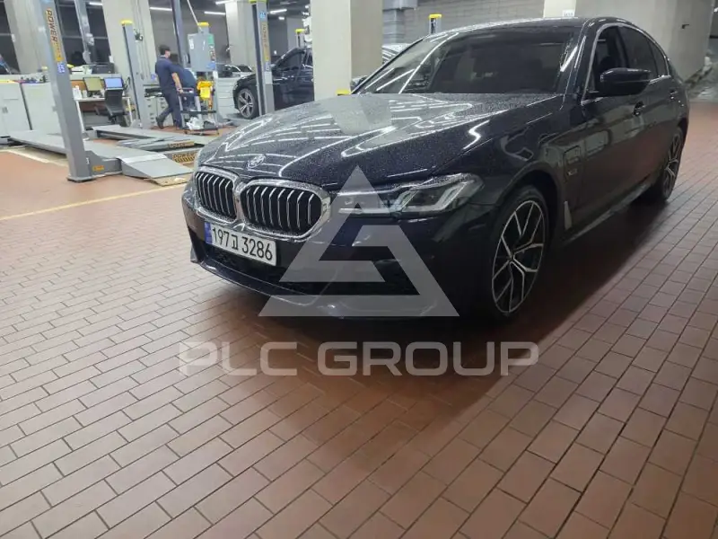 2022 BMW 530M
