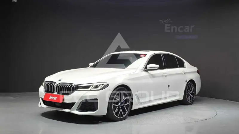 2022 BMW 530M