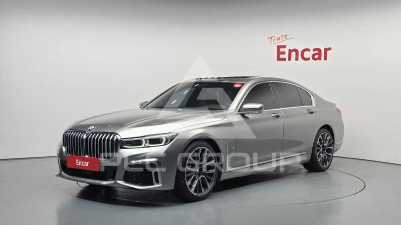 2022 BMW 740M