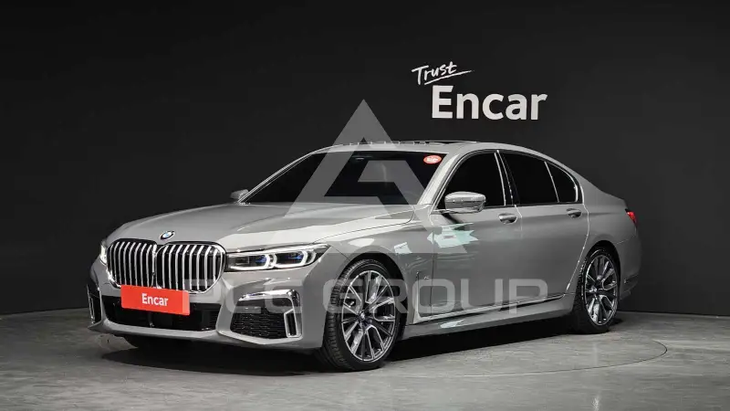 2022 BMW 730M