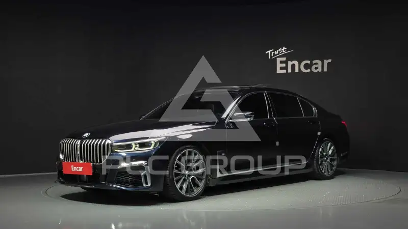 2022 BMW 740M