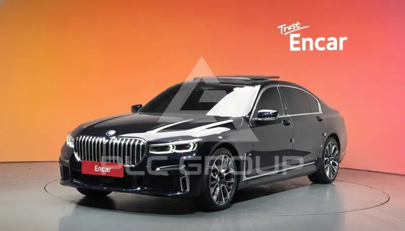 2022 BMW 740M