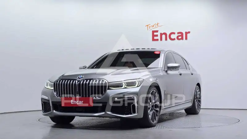 2022 BMW 730M