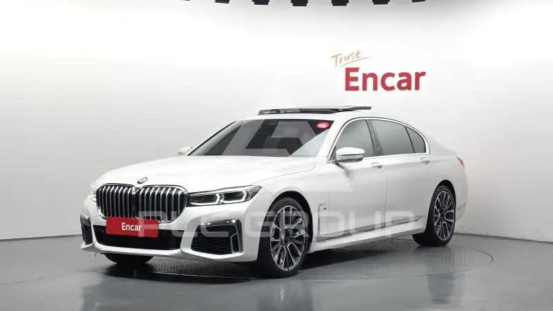 2022 BMW 730M