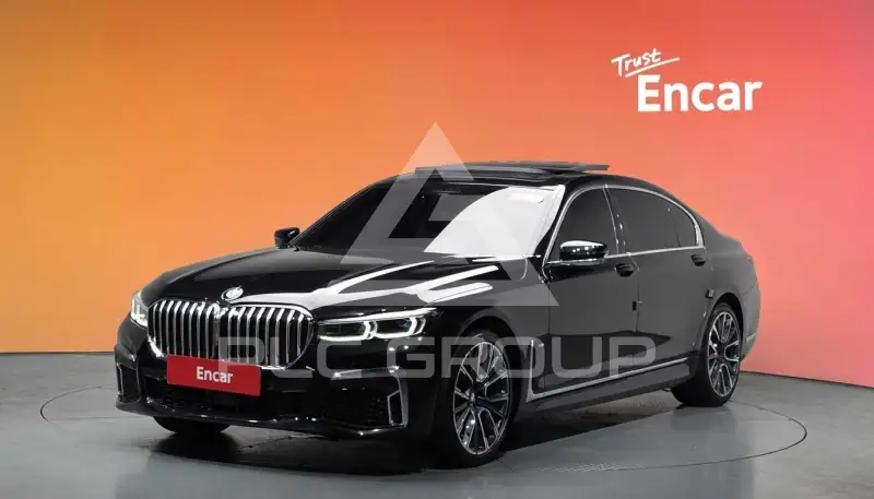 2022 BMW 730M