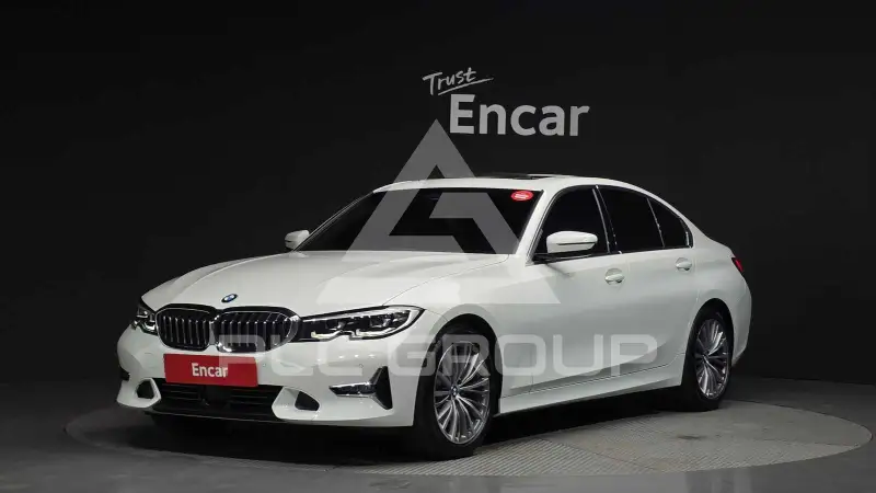 2022 BMW 320