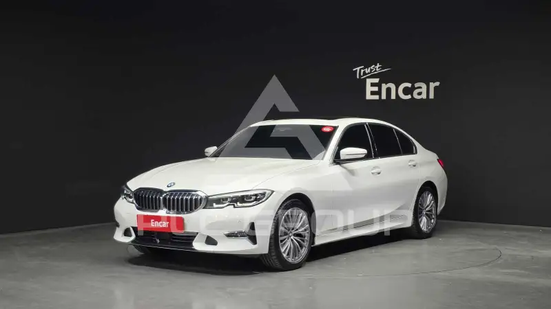 2022 BMW 320