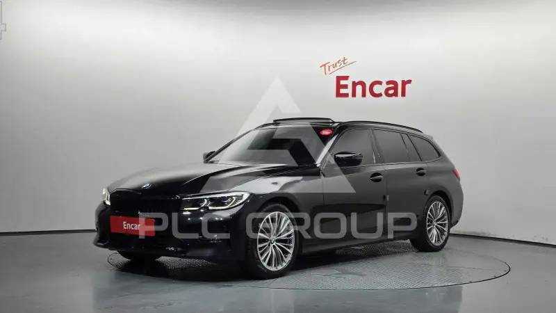 2022 BMW 320