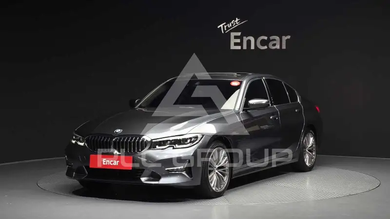 2022 BMW 320