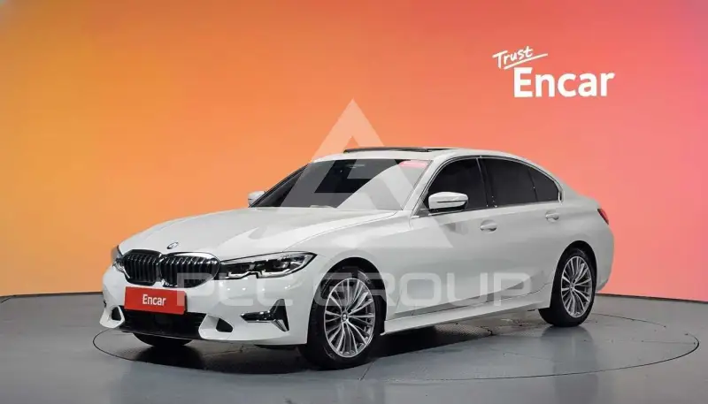 2022 BMW 320