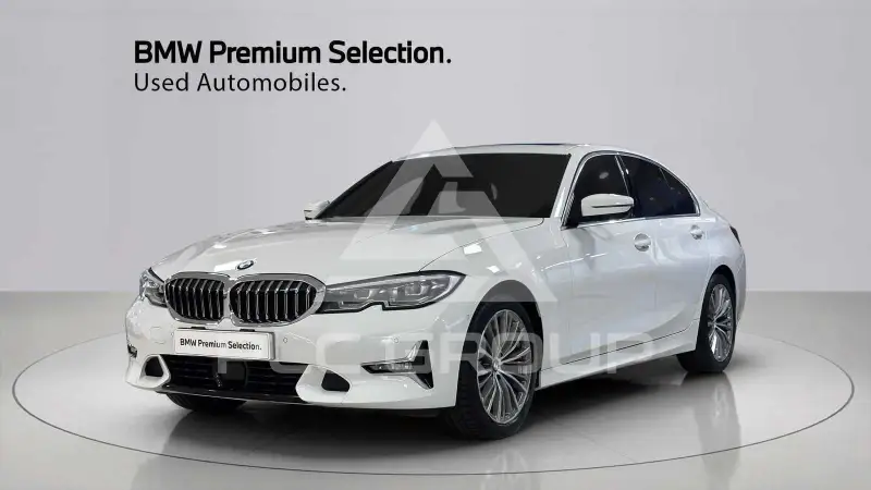 2022 BMW 320