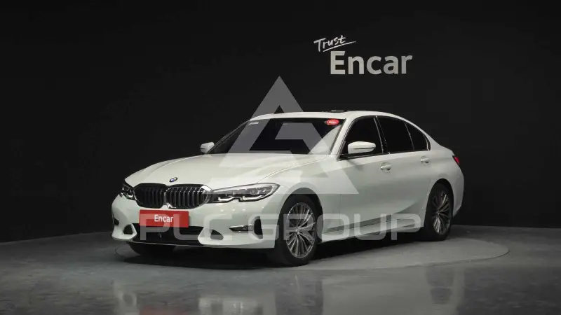 2022 BMW 320
