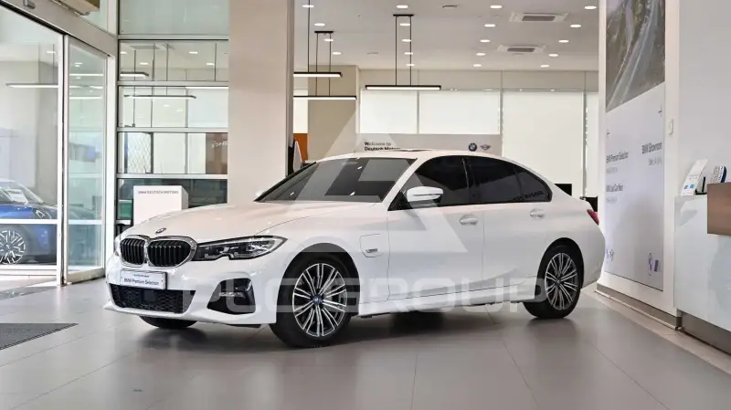 2022 BMW 320M