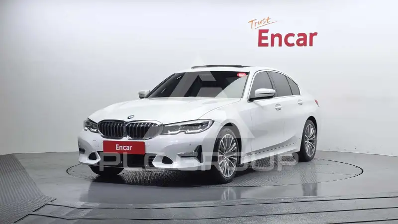 2022 BMW 320