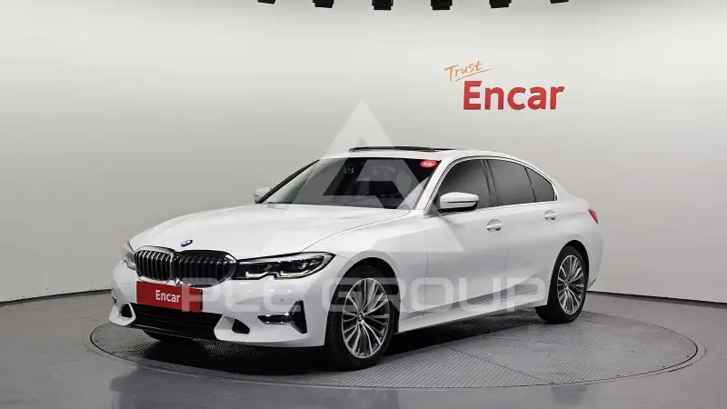 2022 BMW 320