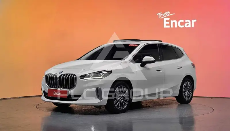 2022 BMW 218