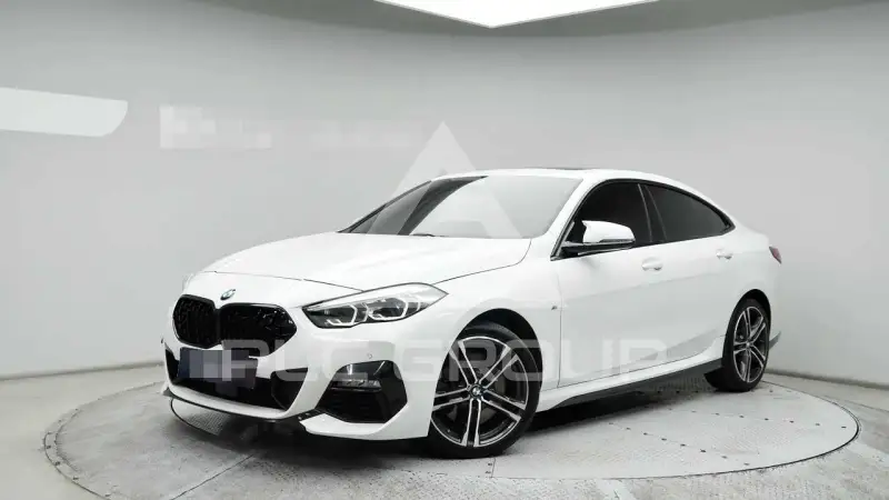 2022 BMW 220M