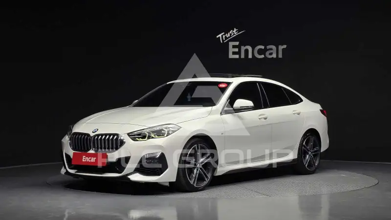 2022 BMW 220M