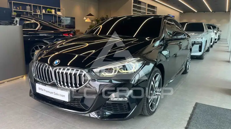 2022 BMW 220M