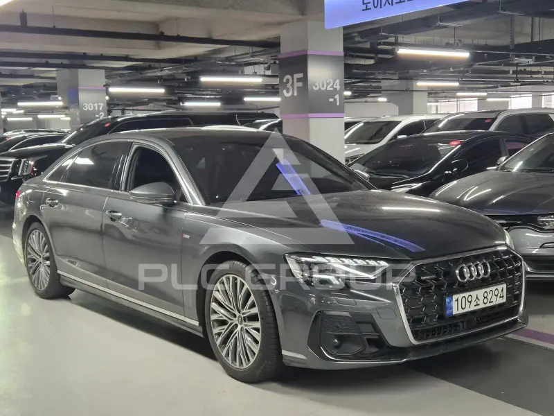 2022 Audi A8