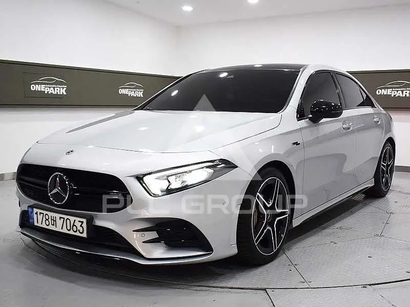 2022 Mercedes Benz A