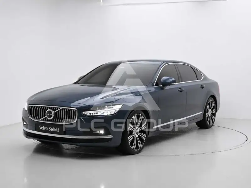 2022 Volvo S90