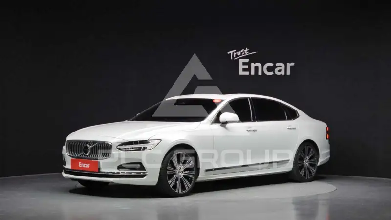 2022 Volvo S90