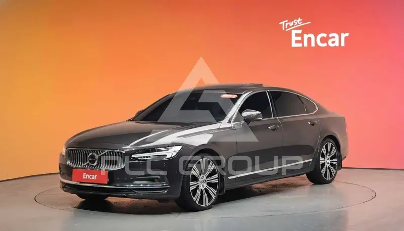 2022 Volvo S90