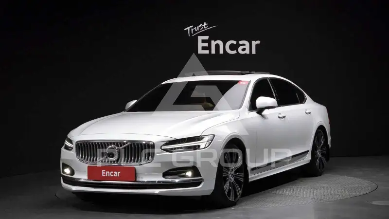 2022 Volvo S90