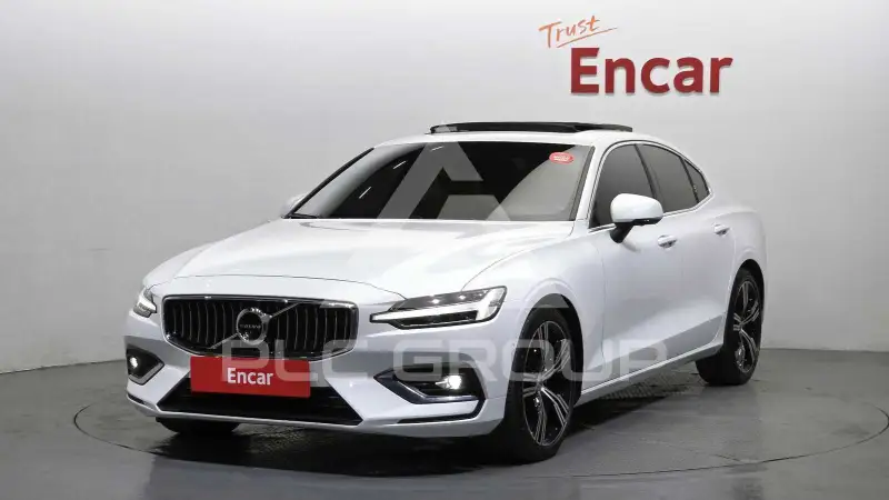 2022 Volvo S60