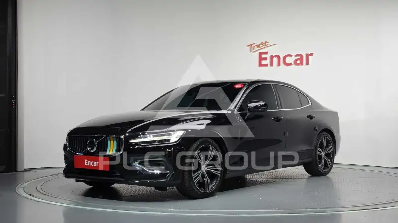 2022 Volvo S60