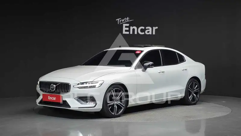 2022 Volvo S60