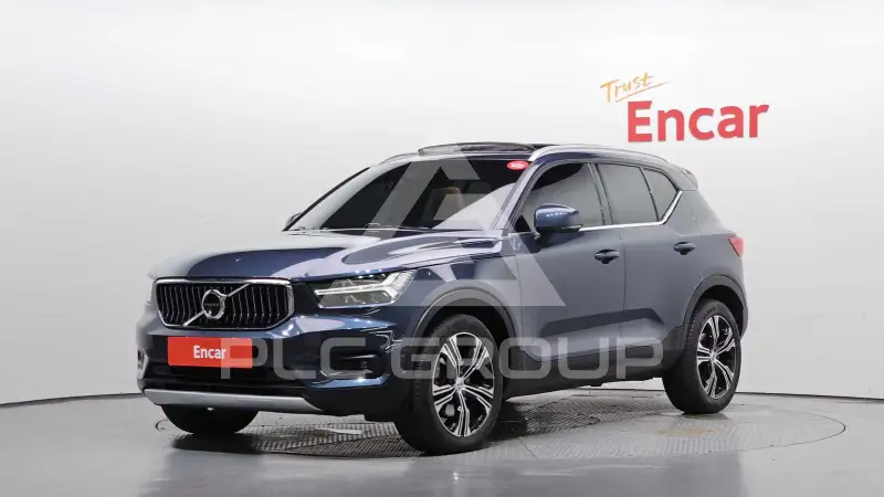 2022 Volvo XC40